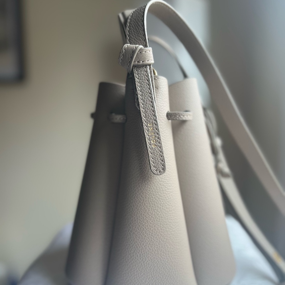 Elegant Beige Bucket Bag